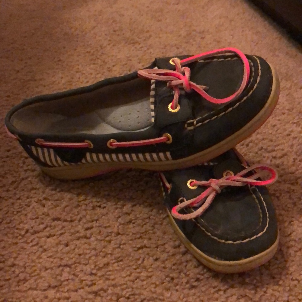 Size 7.5 Pink and Blue Sperry’s